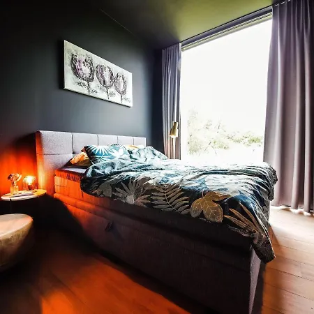Maison Sauvage Super Modern Near Ferienhaus Somme-Leuze